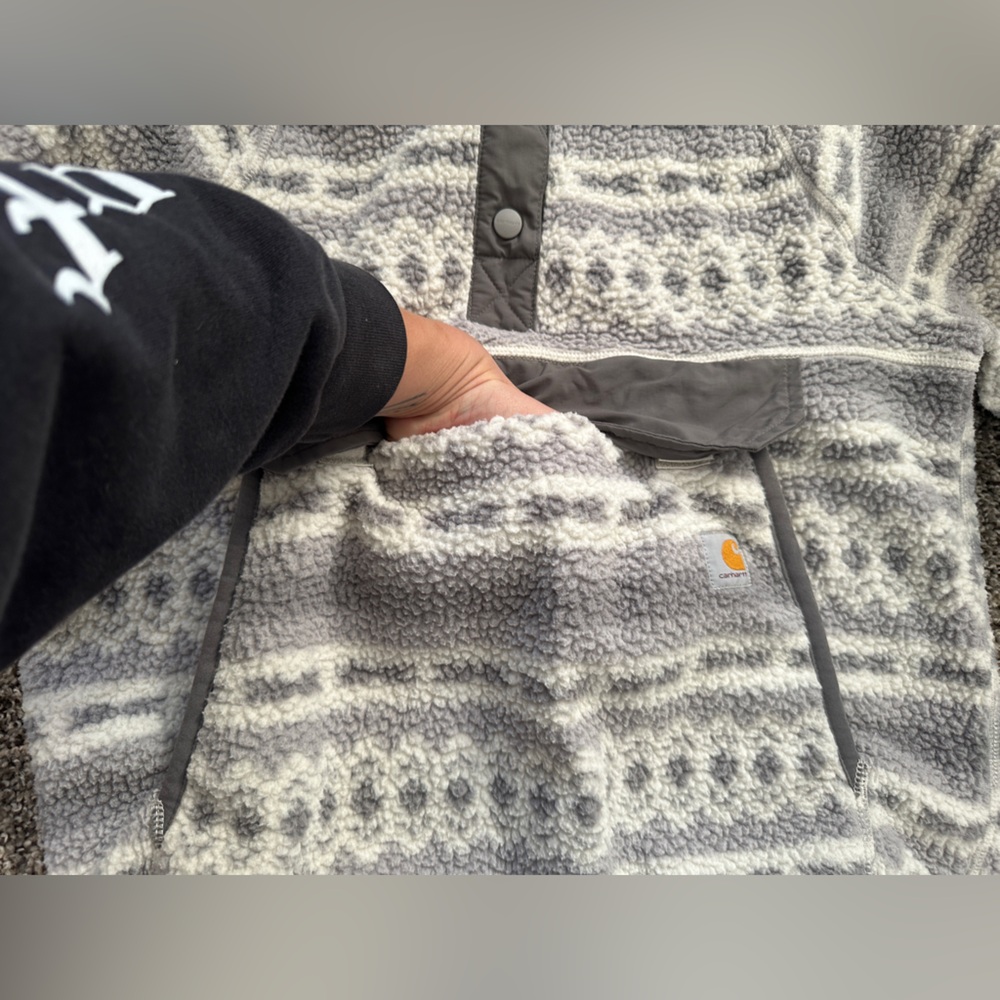 Carhartt Women’s Sherpa Fleece Pull-Over Grey & White Front Pouch Sz S 104922-W - Picture 3 of 6